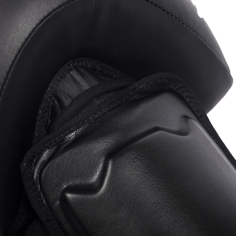 מגן שוק ללוחמים מתקדמים Fairtex עם התאמה אוניברסלית ורצועה אחורית יציבה