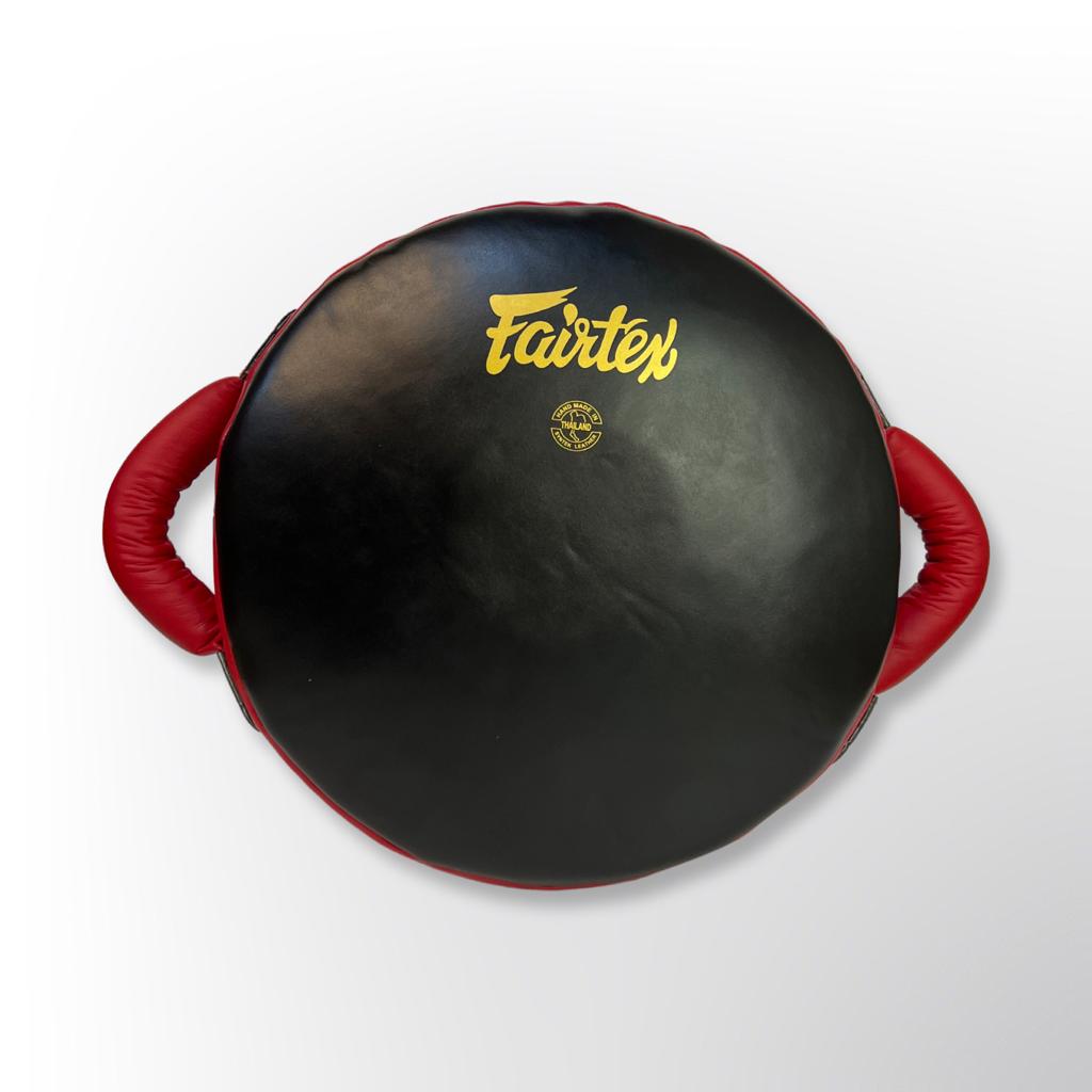 כרית אימון עגולה Fairtex LKP2 לאיגרוף תאילנדי ולעבודת ברכיים ובעיטות--שחור
