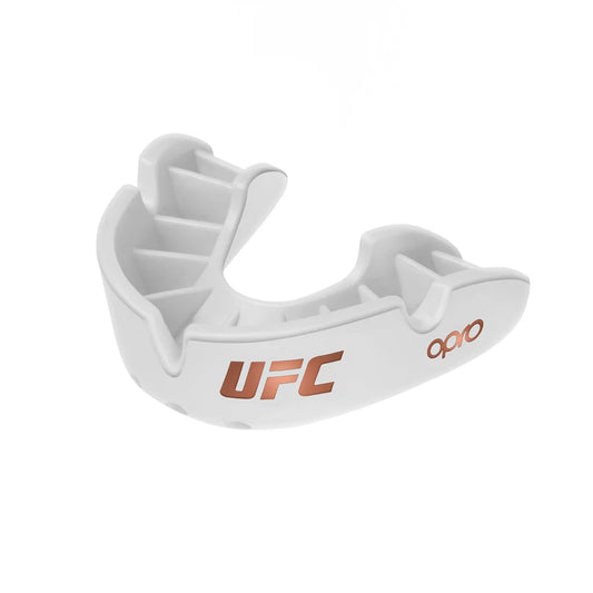 מגן שיניים  OPRO UFC לבן זהב