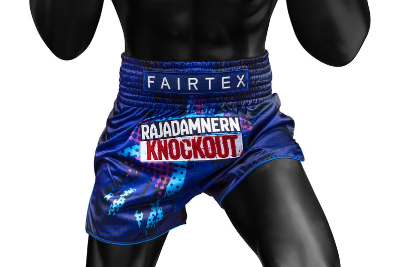 מכנסי איגרוף תאיילנדי פיירטקס Fairtex x RKO בגזרה מסורתית לבעיטות וברכיות