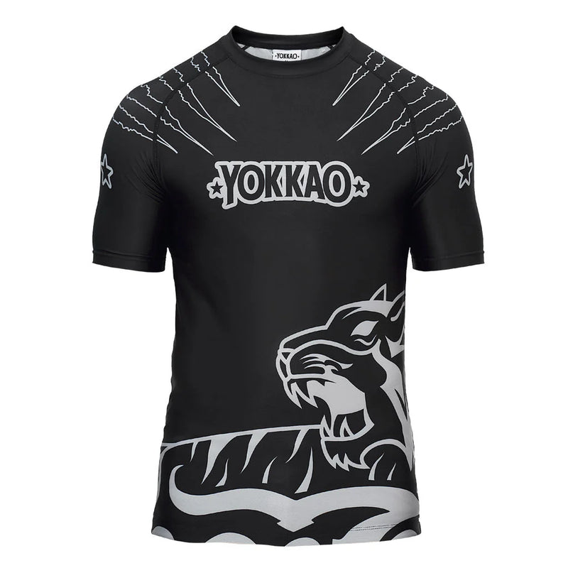ראשגארד שרוול קצר עילית לאימוני ג'ו ג'יטסו ו-MMA מבית Yokkao Original