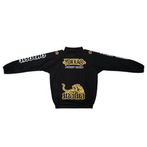 חליפת הזעה לאיגרוף תאילנדי יוקאו דגם YOKKAO Fight Club Sweat Suit בצבע שחור וזהב