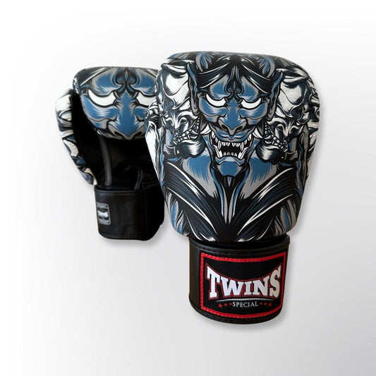 זוג כפפות איגרוף תאילנדי Twins Special Kabuki למתאמנים מתחילים ומתקדמים--אפור