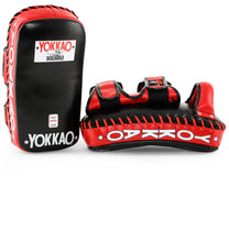 לאפות אימון מקצועיות למאמן לאיגרוף תאילנדי כחלק מציוד אימון למועדון