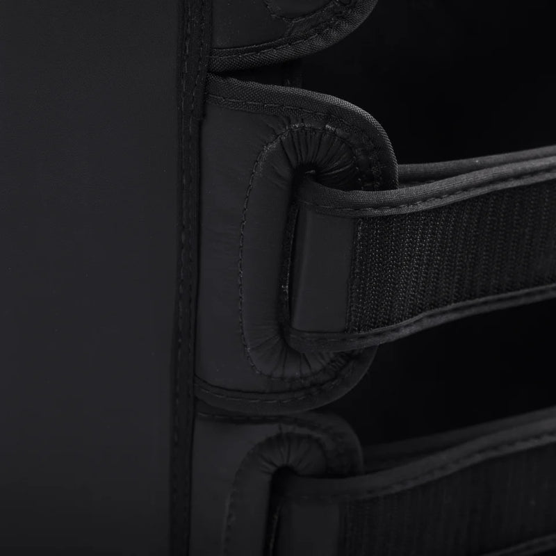 מגני שוק לאיגרוף תאילנדי Fairtex עם ספיגת מכות משופרת לאימוני סטרייקינג