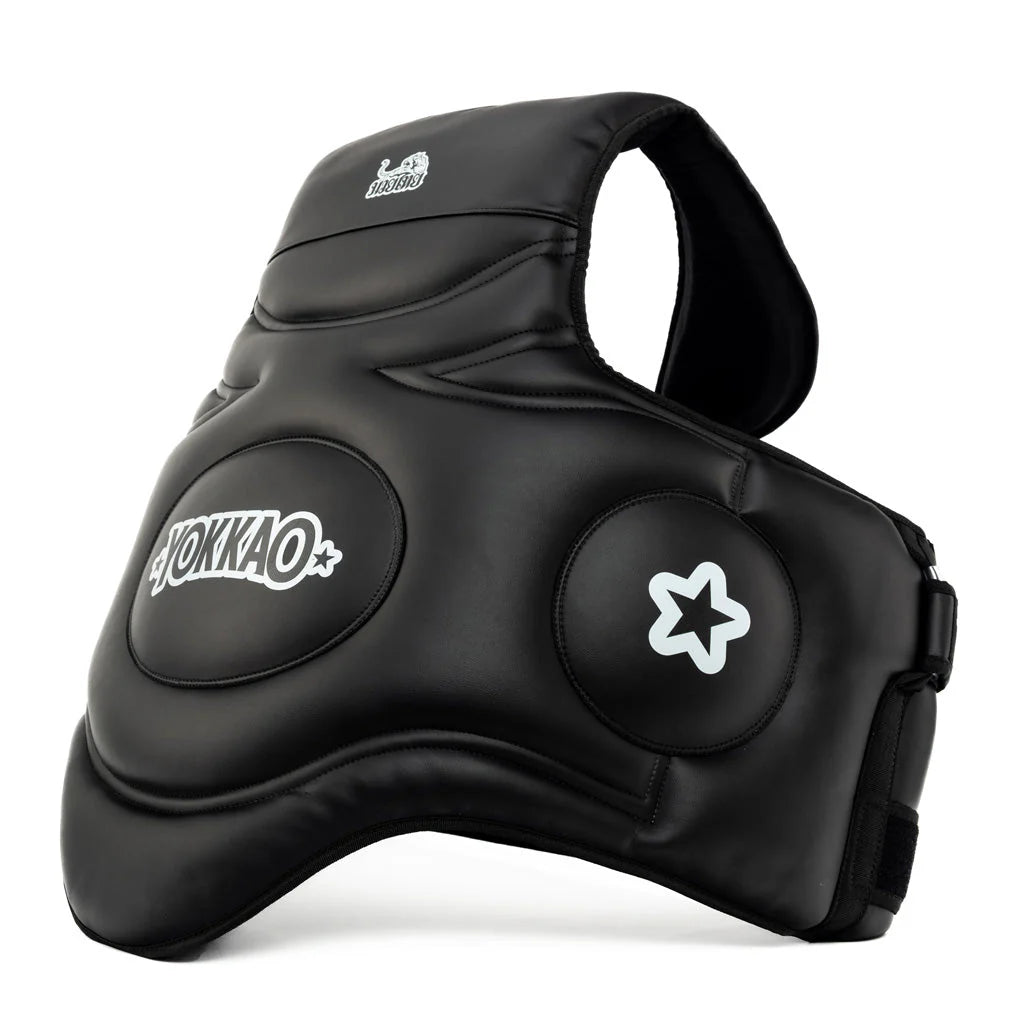 אפוד מגן גוף למאמנים Yokkao Trainer Protective Vest להגנה מקסימלית באימונים עצימים--שחור