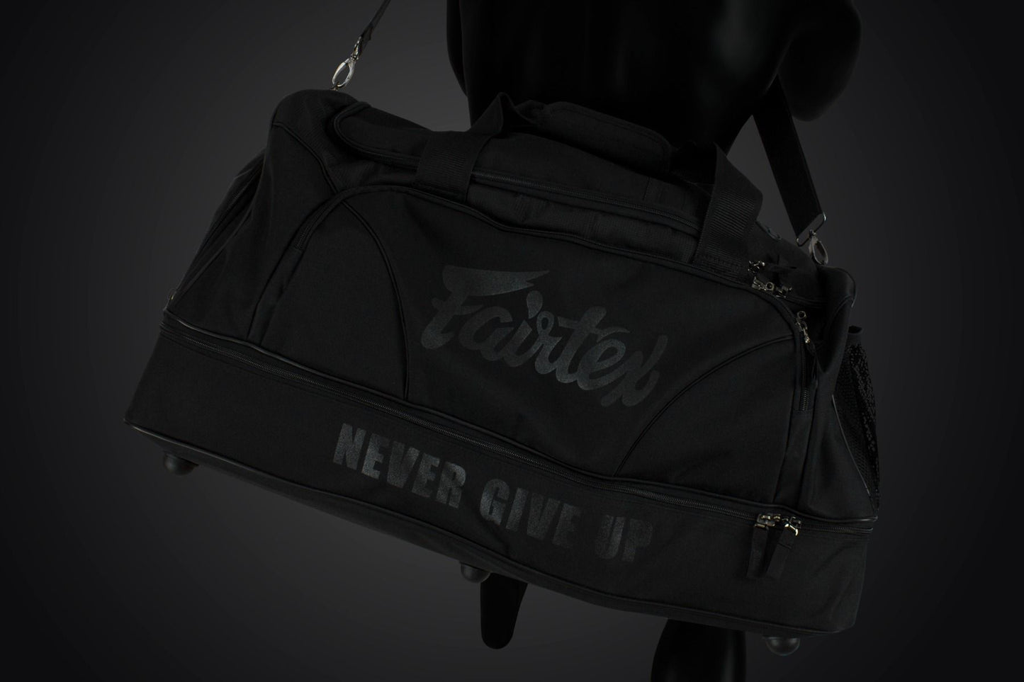 Fairtex BAG 2 תיק לאימון שחור