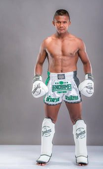 BUAKAW מכנסי איגרוף תאילנדי לבן ירוק