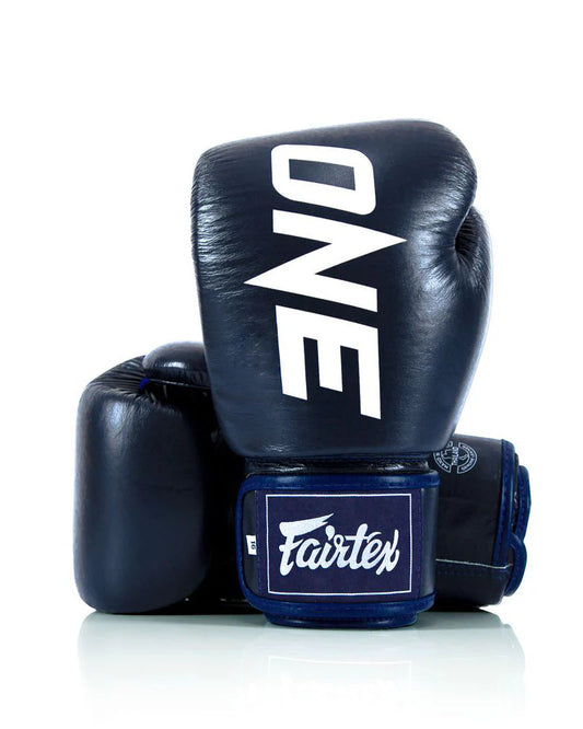 כפפות איגרוף מקצועיות Fairtex BGV1 בעיצוב קלאסי לאימון שק וספארינג--כחול נייבי