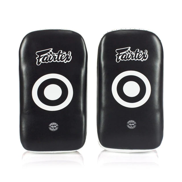 Fairtex KPLC2 לאפות לבעיטות מקוערות עשוי עור פיירטקס