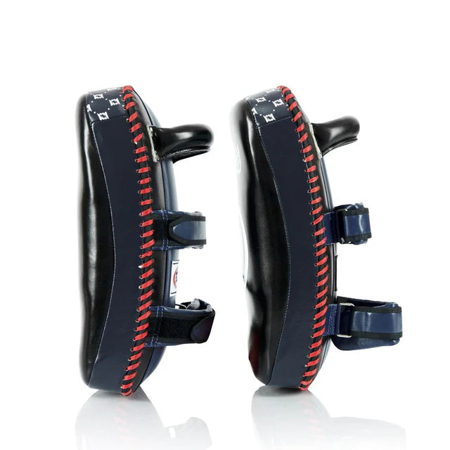 Fairtex KPLC2 לאפות לבעיטות מקוערות עשוי עור פיירטקס