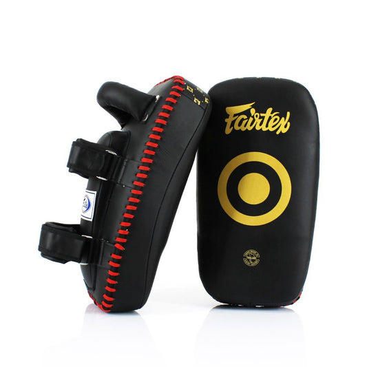 Fairtex KPLC5 לאפות לבעיטות עשוי מיקרו פייבר פיירטקס שחור זהב