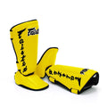Inner view of Fairtex SP7 showcasing the open system between foot and shin for greater flexibility--צהוב